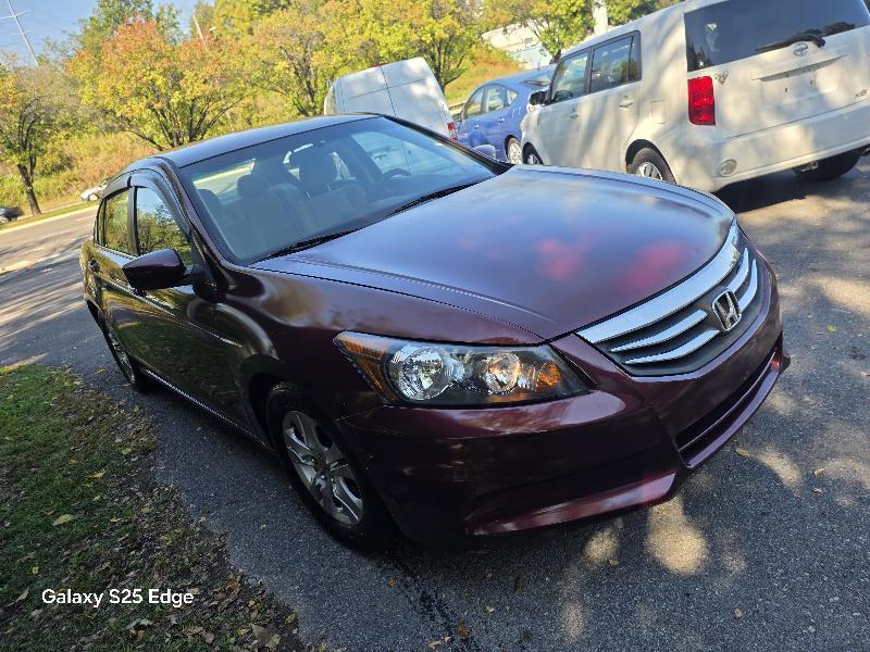 Honda Accord LX-P Sedan AT 2011