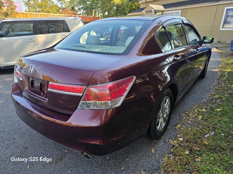 Honda Accord LX-P Sedan AT 2011