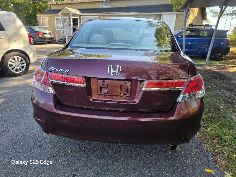 Honda Accord LX-P Sedan AT 2011