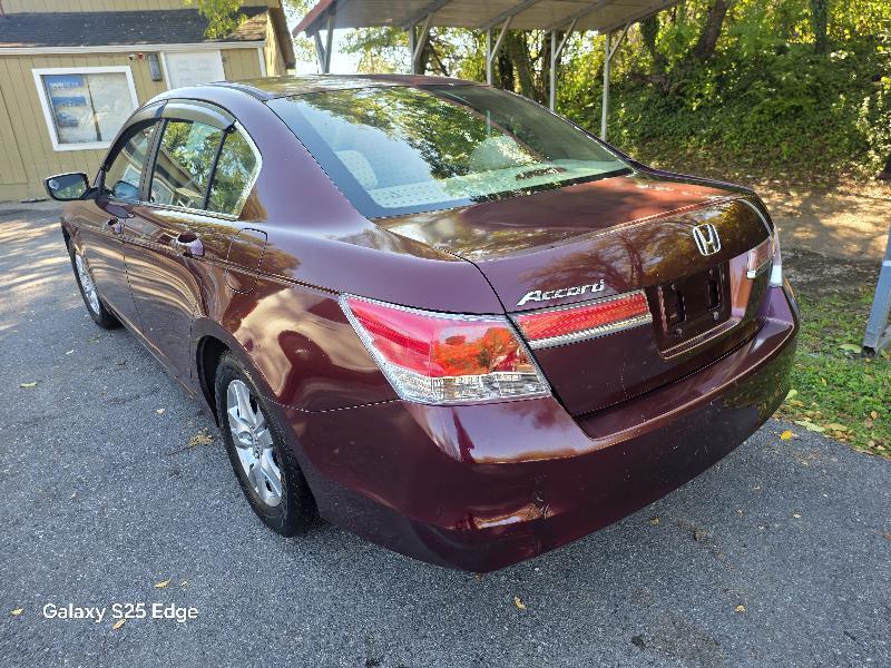 Honda Accord LX-P Sedan AT 2011