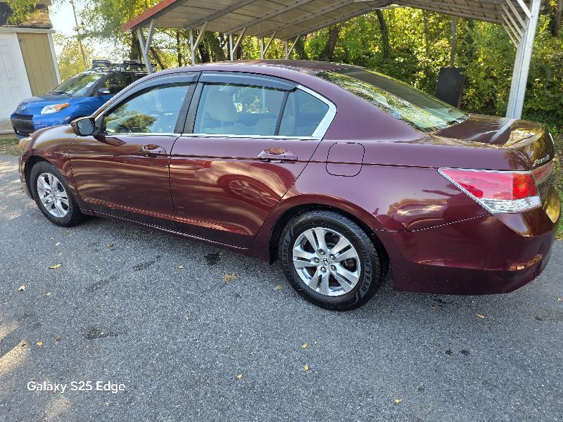Honda Accord LX-P Sedan AT 2011