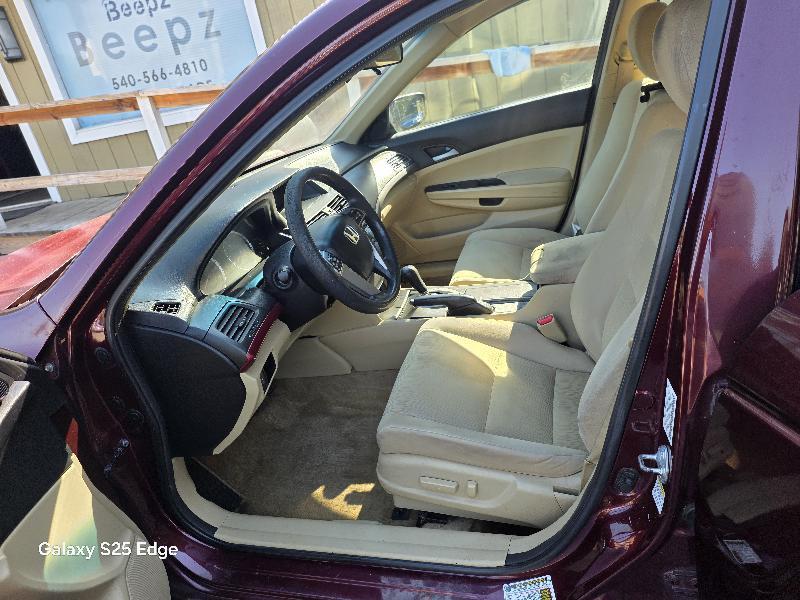 Honda Accord LX-P Sedan AT 2011