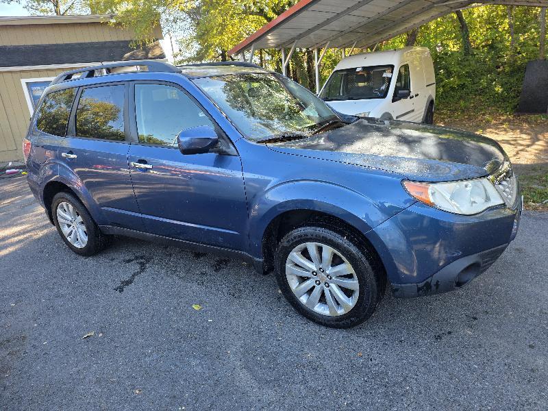 Subaru Forester 2.5X Premium 2012