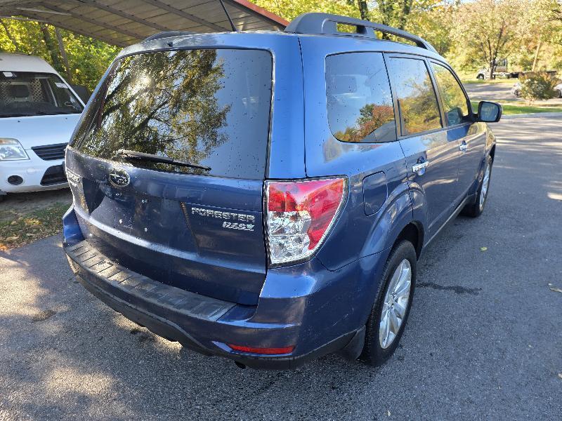 Subaru Forester 2.5X Premium 2012