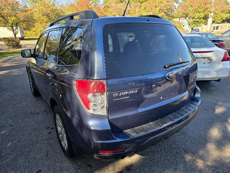 Subaru Forester 2.5X Premium 2012