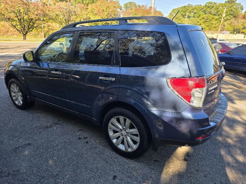 Subaru Forester 2.5X Premium 2012
