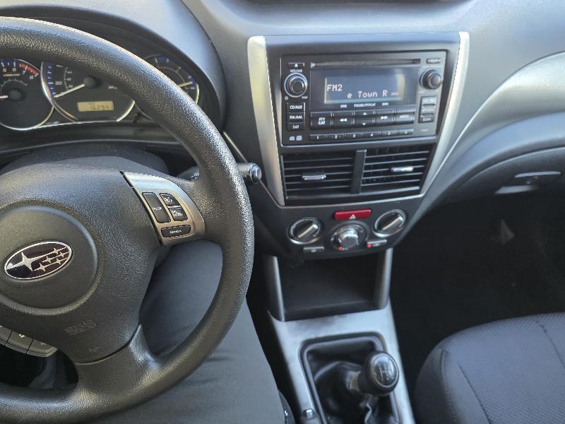 Subaru Forester 2.5X Premium 2012