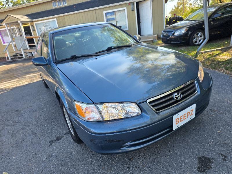 Toyota Camry XLE 2001