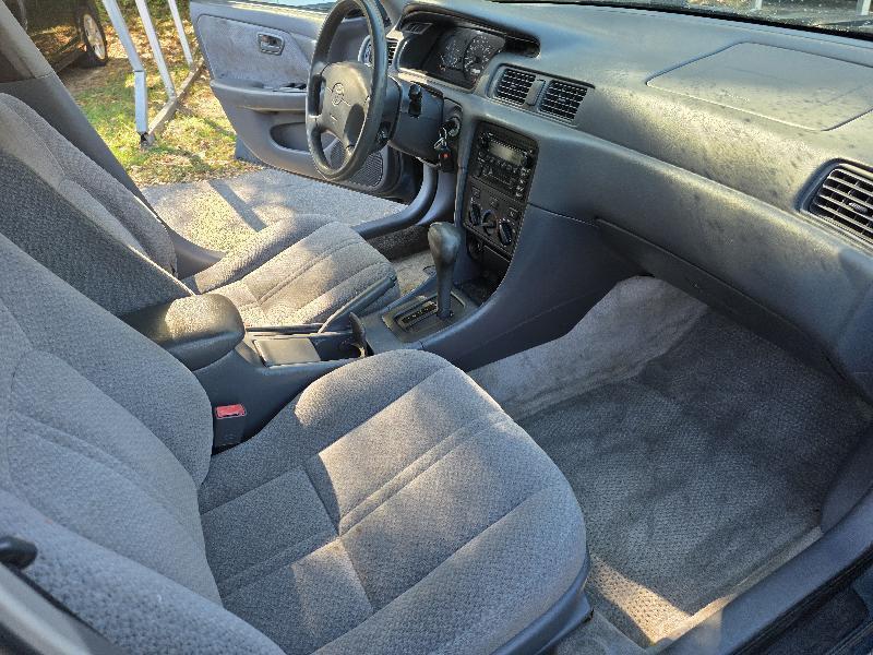Toyota Camry XLE 2001