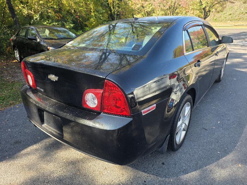 Chevrolet Malibu LS 2011