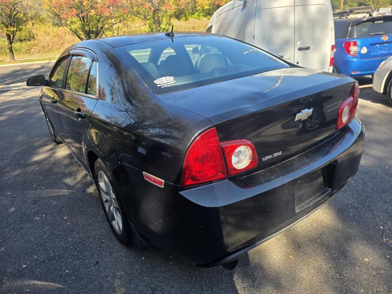 Chevrolet Malibu LS 2011