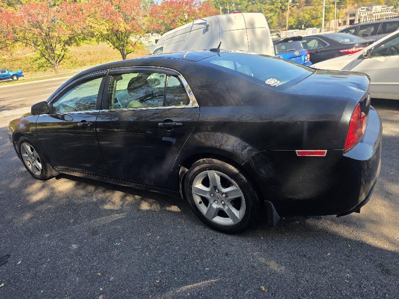 Chevrolet Malibu LS 2011