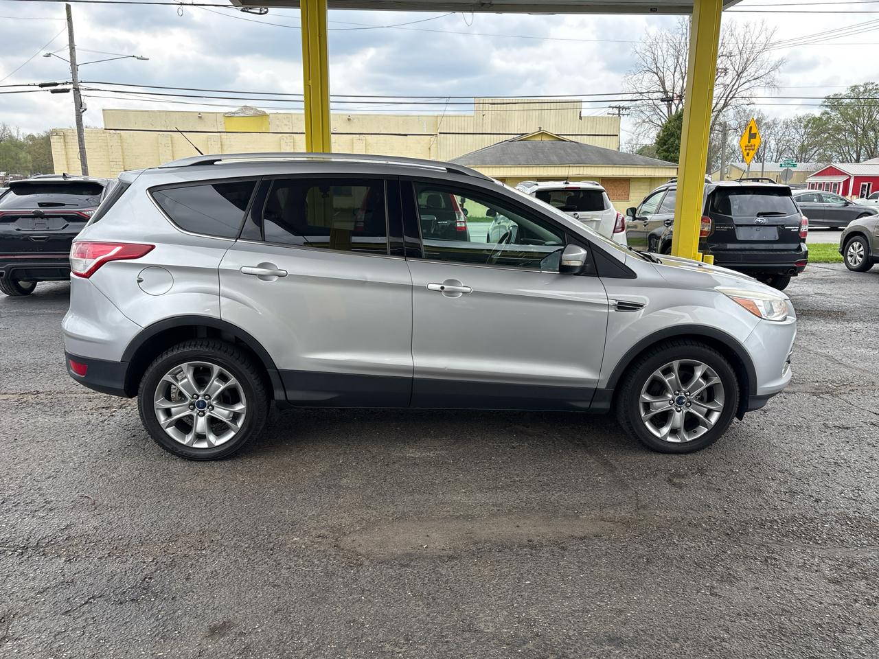 Ford Escape  2014
