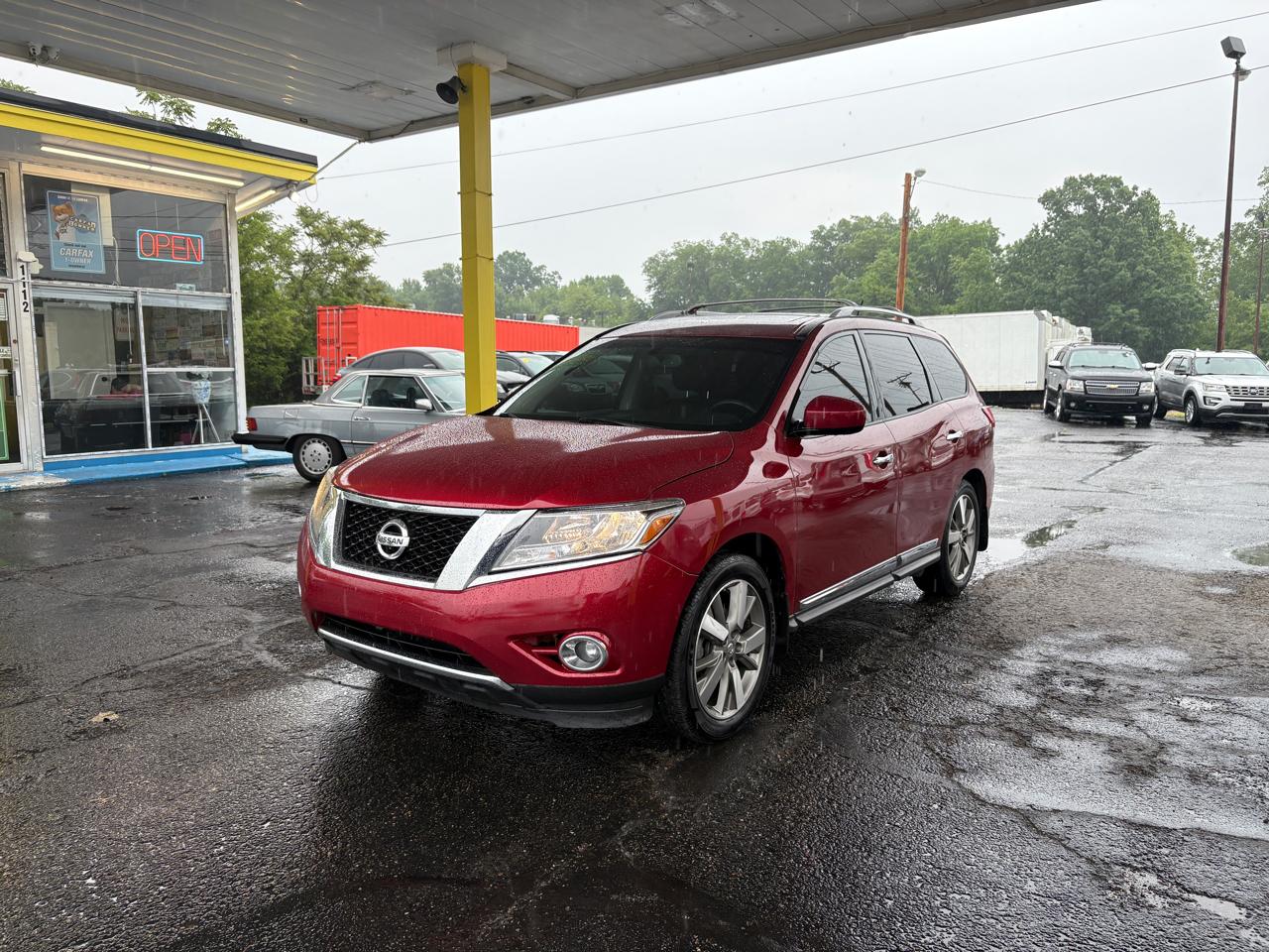 2015 Nissan Pathfinder S 4WD's photo