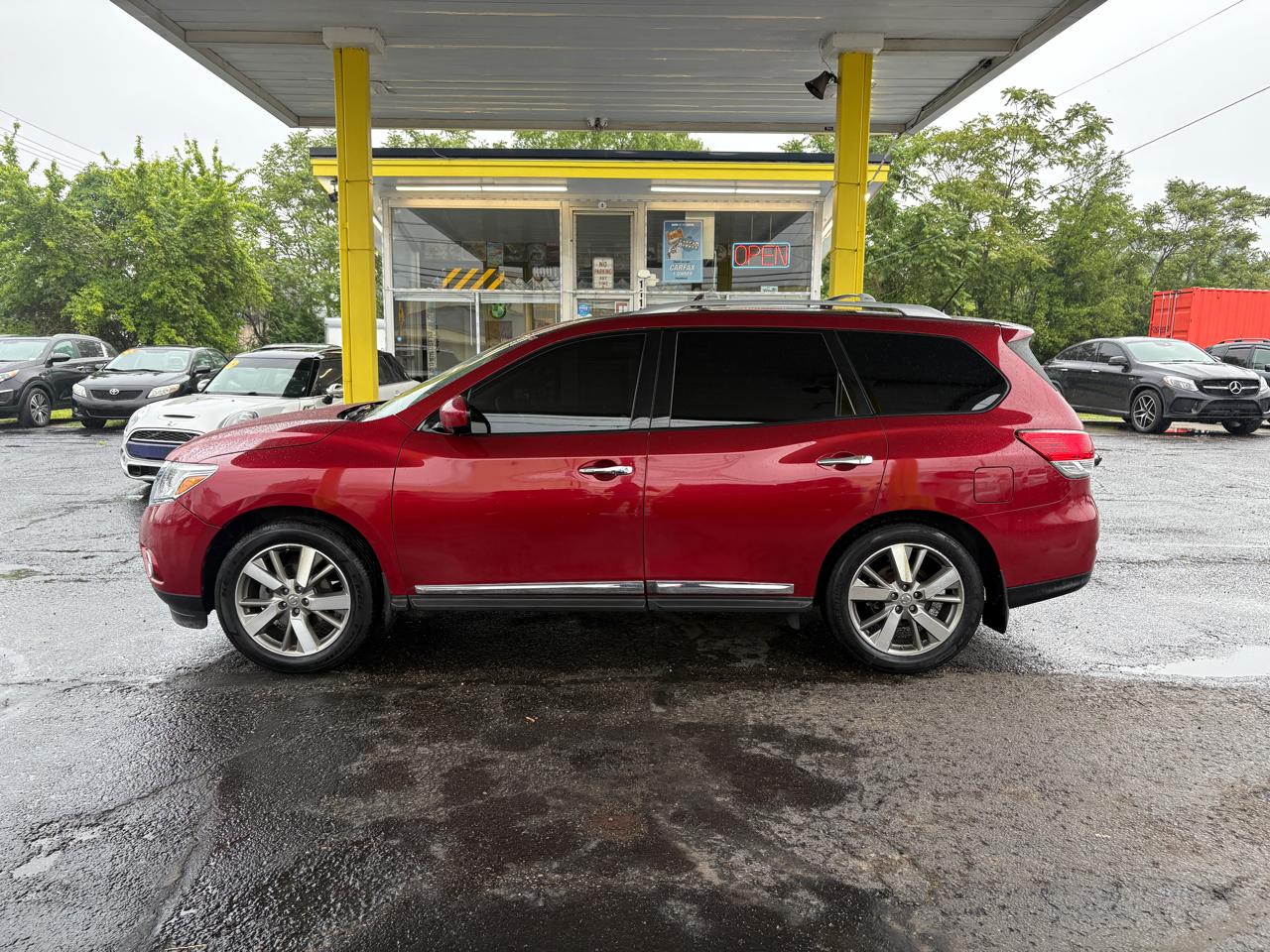 Nissan Pathfinder  2015