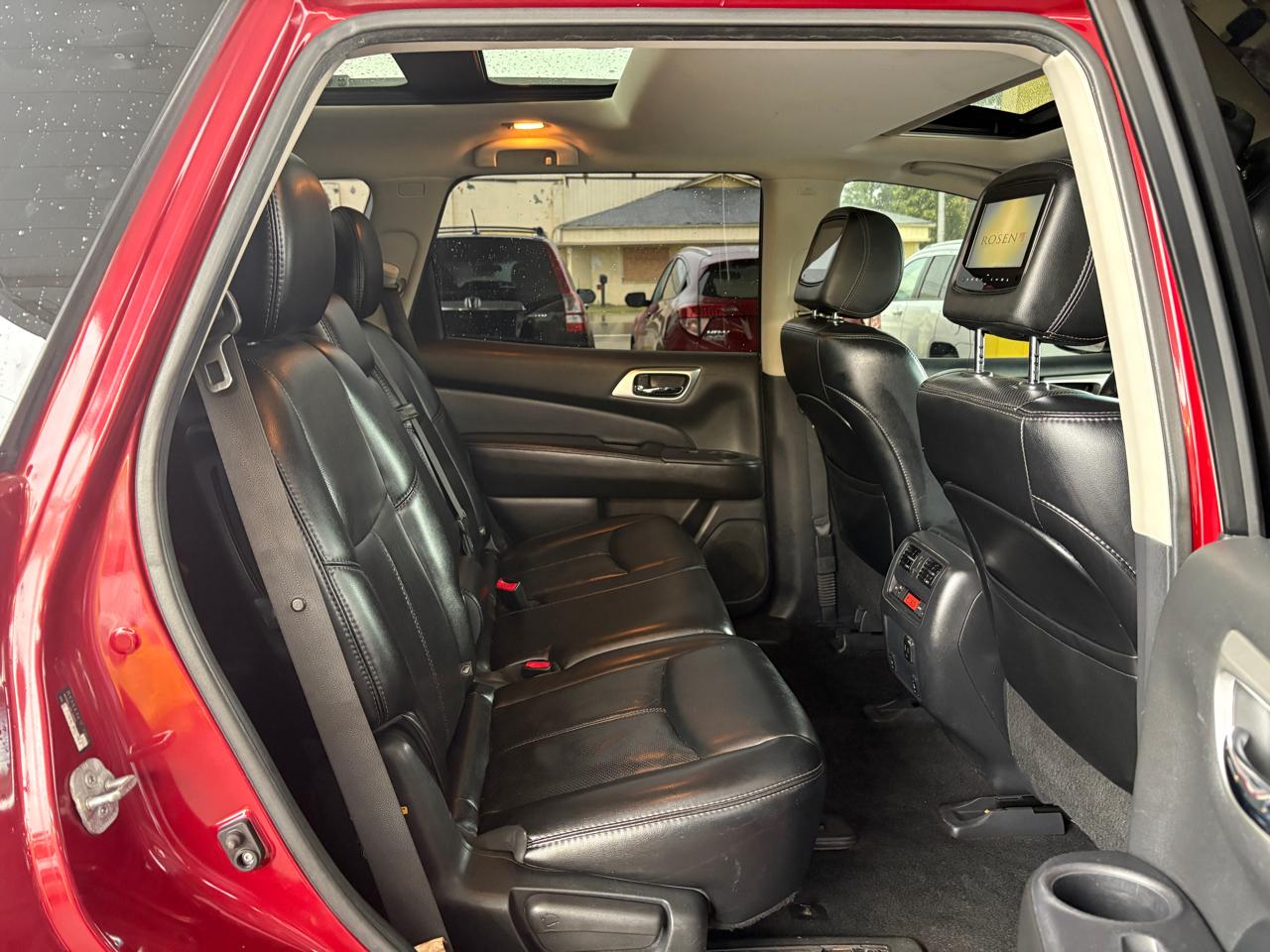 Nissan Pathfinder  2015