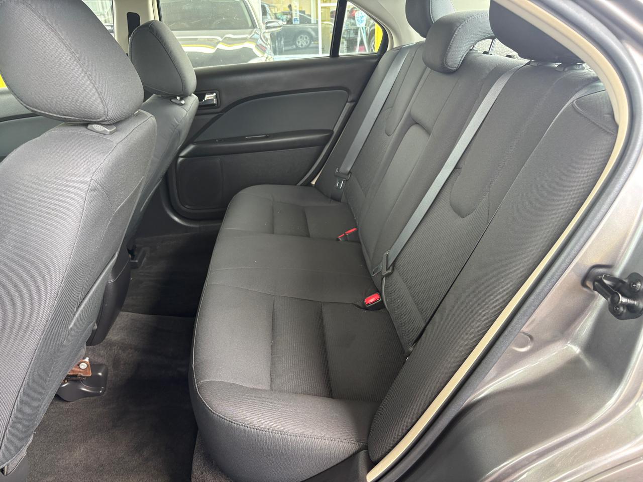 Ford Fusion  2011