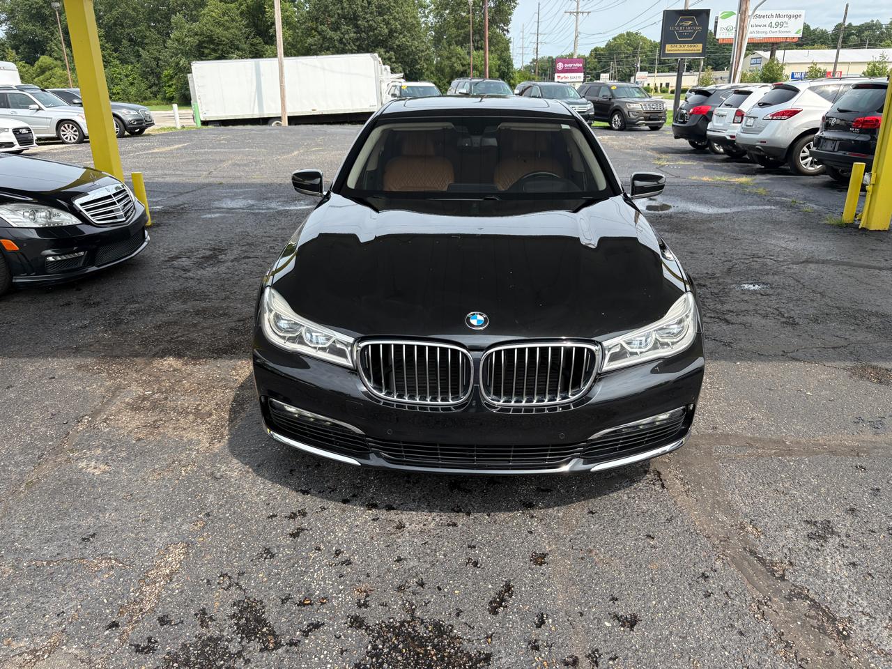 BMW 7-Series  2016