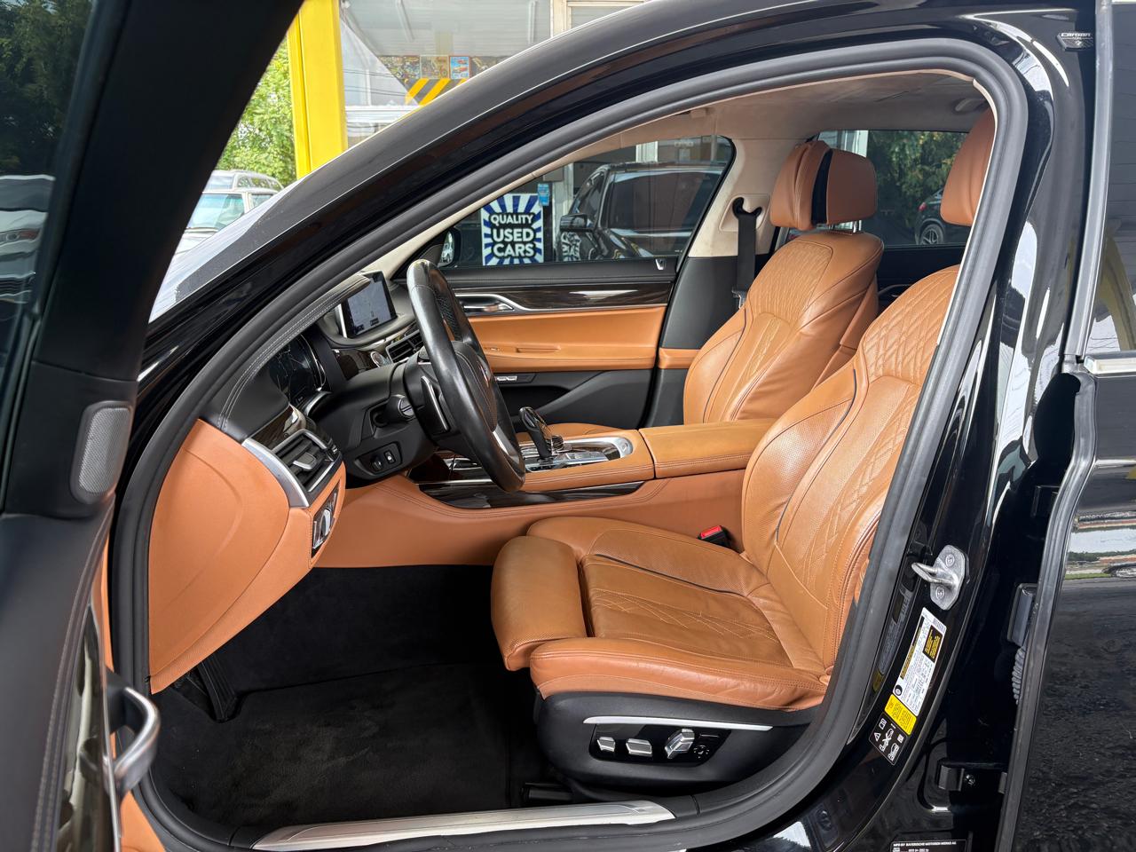 BMW 7-Series  2016