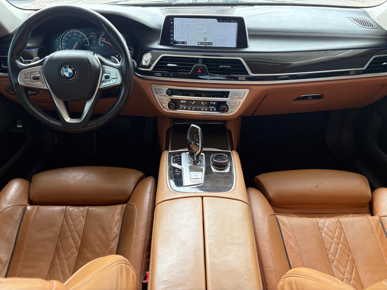 BMW 7-Series  2016