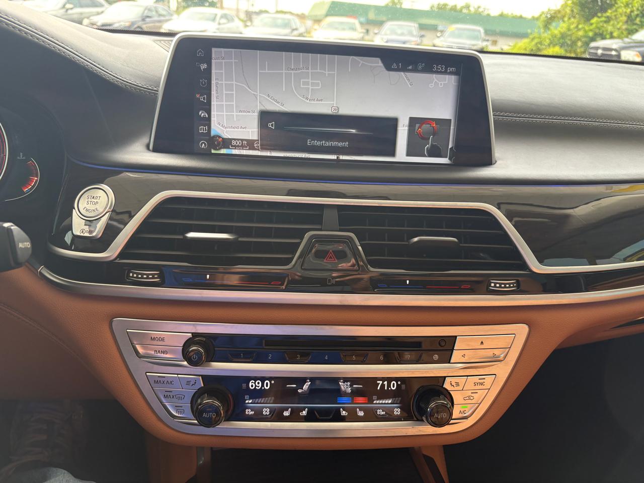 BMW 7-Series  2016