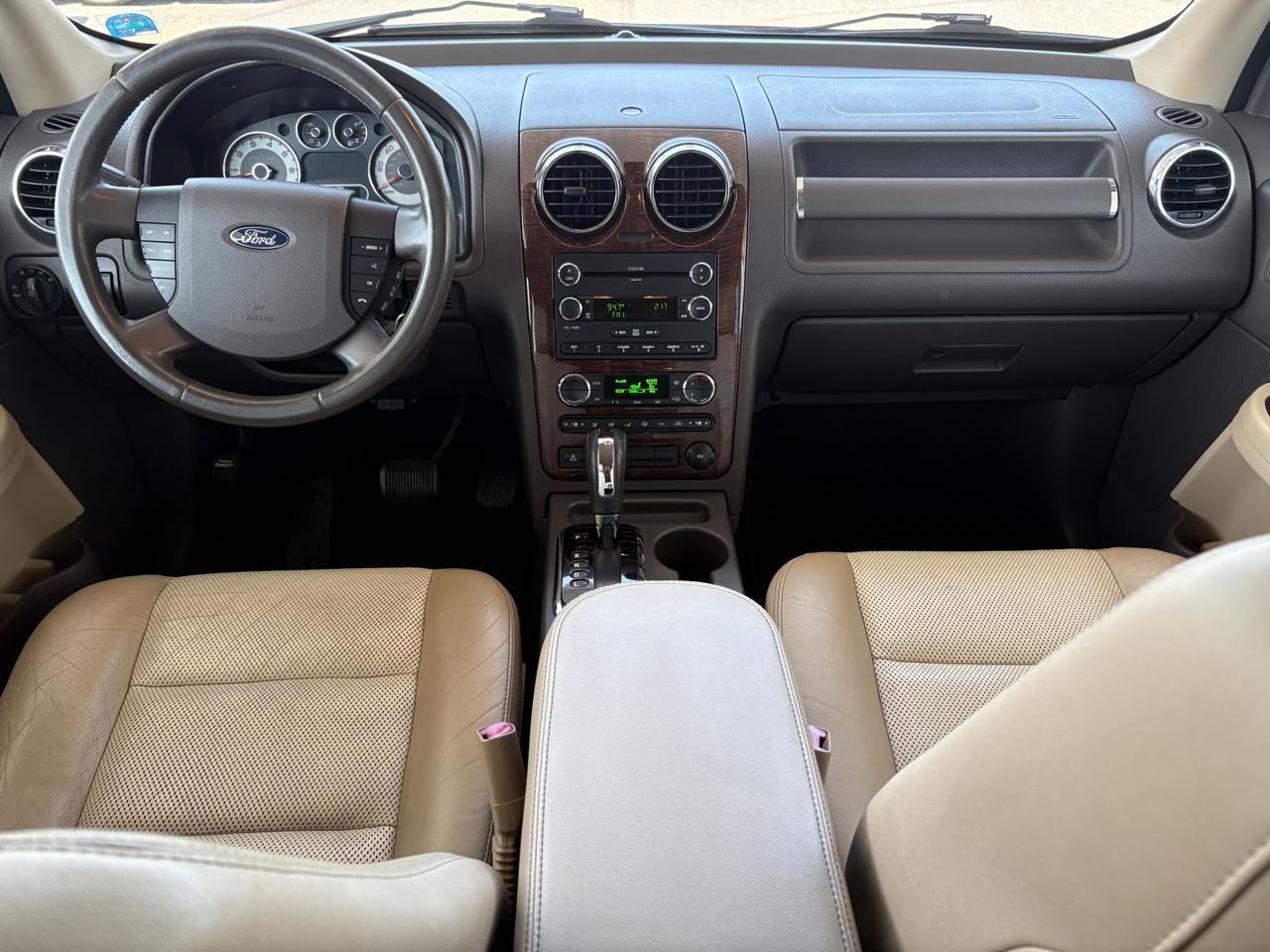 Ford Taurus X  2008