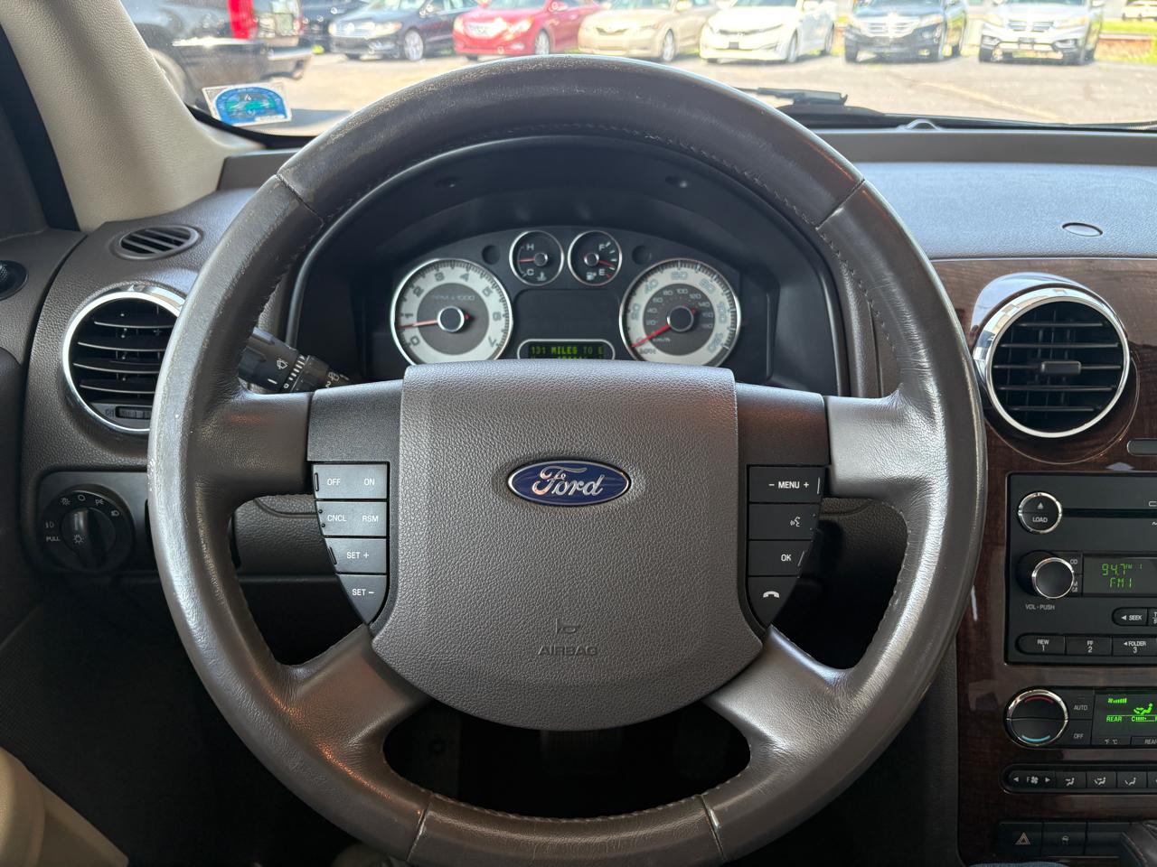 Ford Taurus X  2008