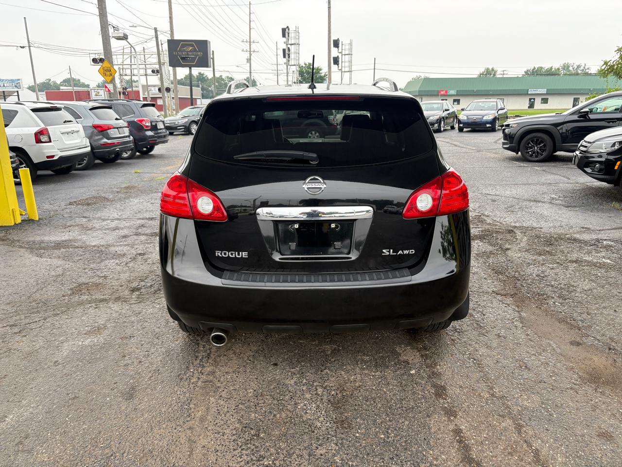 Nissan Rogue  2012