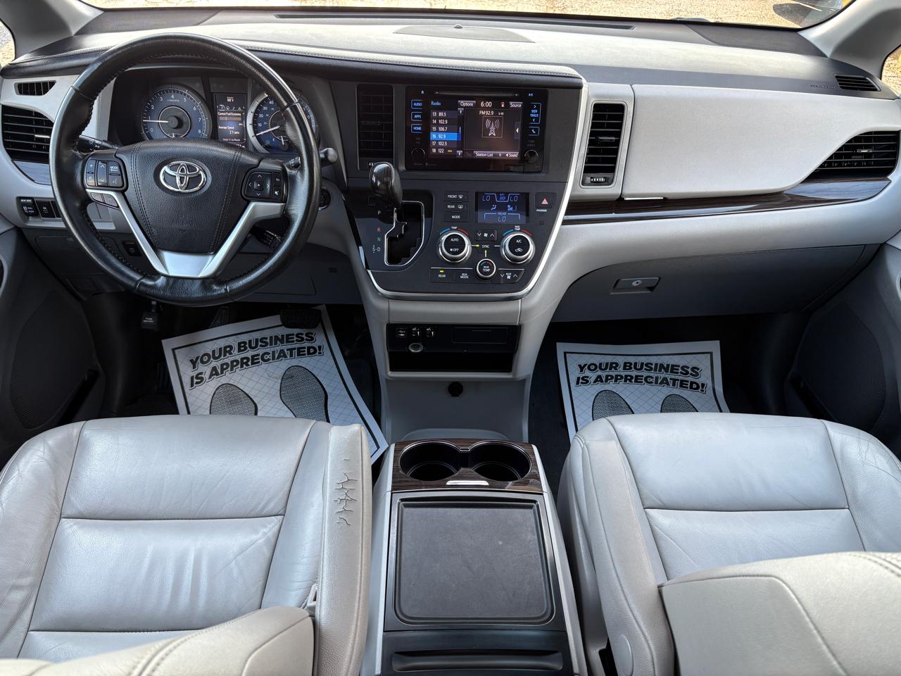 Toyota Sienna  2015