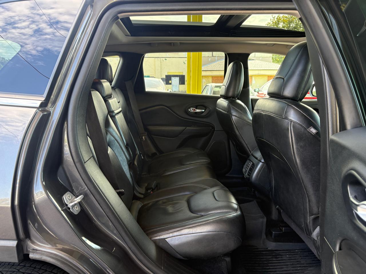 Jeep Cherokee  2015