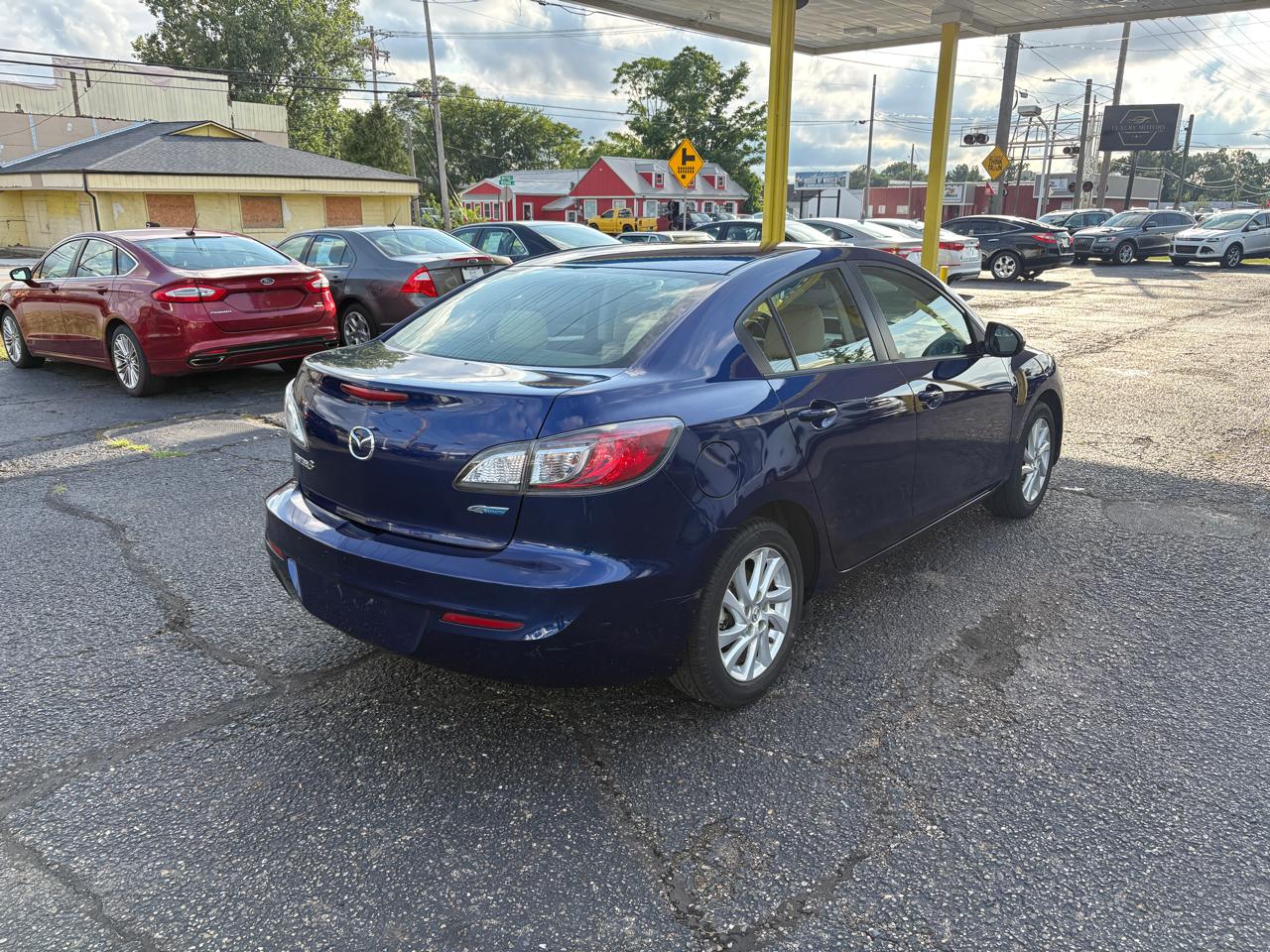 Mazda MAZDA3  2012
