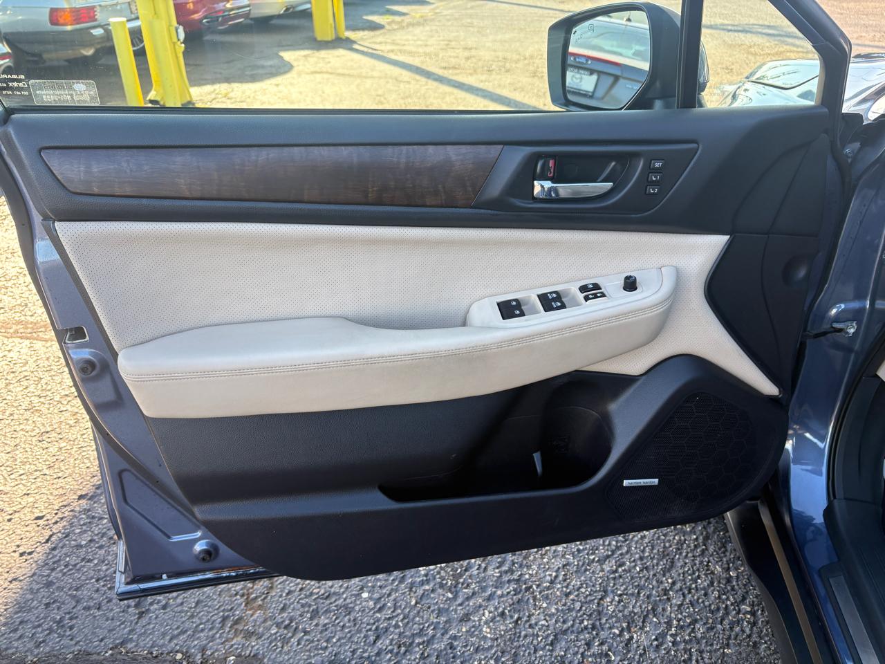 Subaru Outback  2015