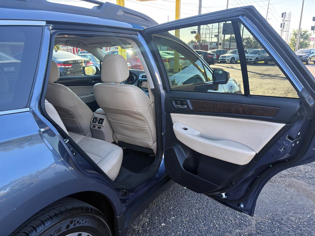 Subaru Outback  2015