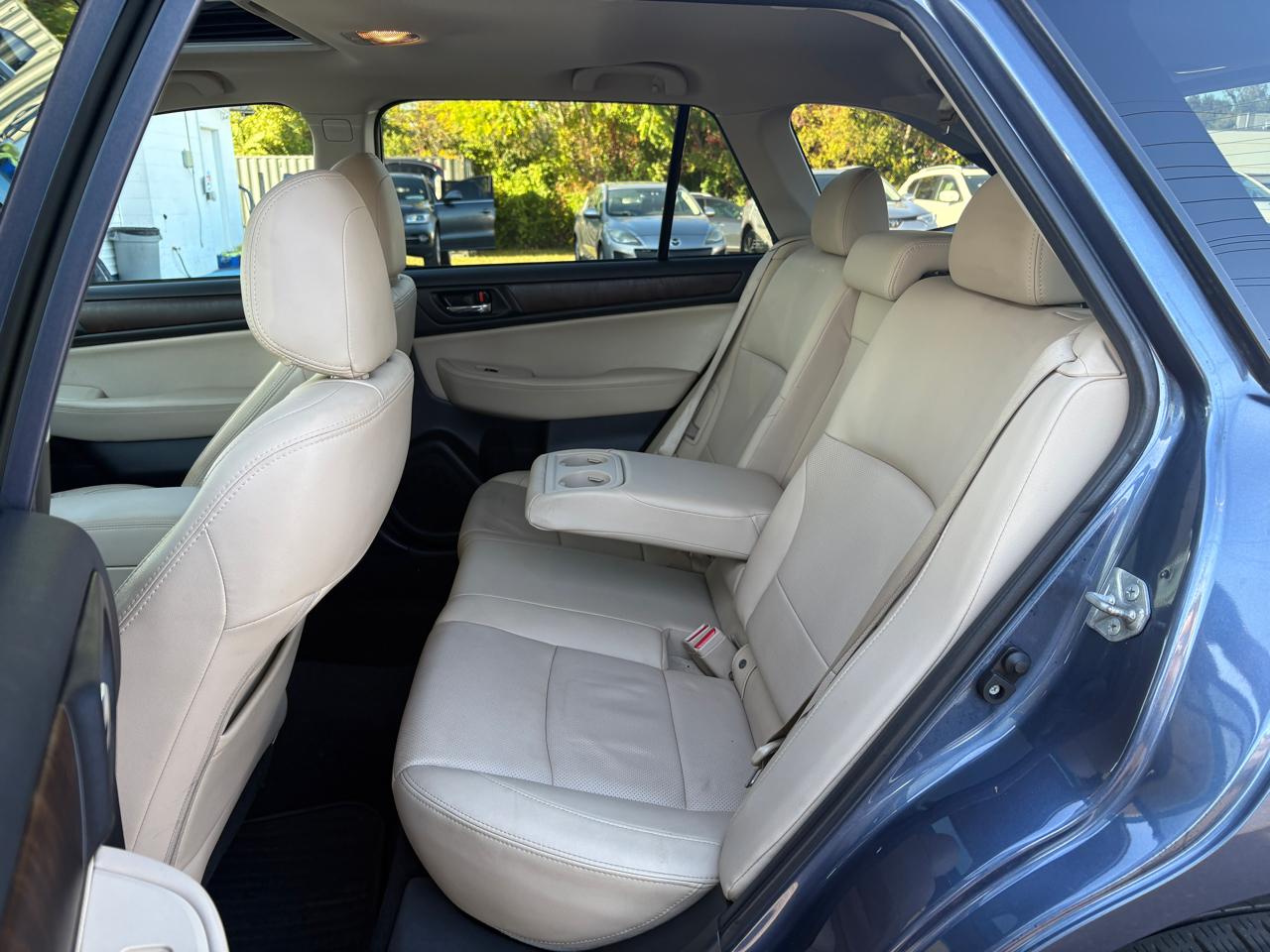 Subaru Outback  2015