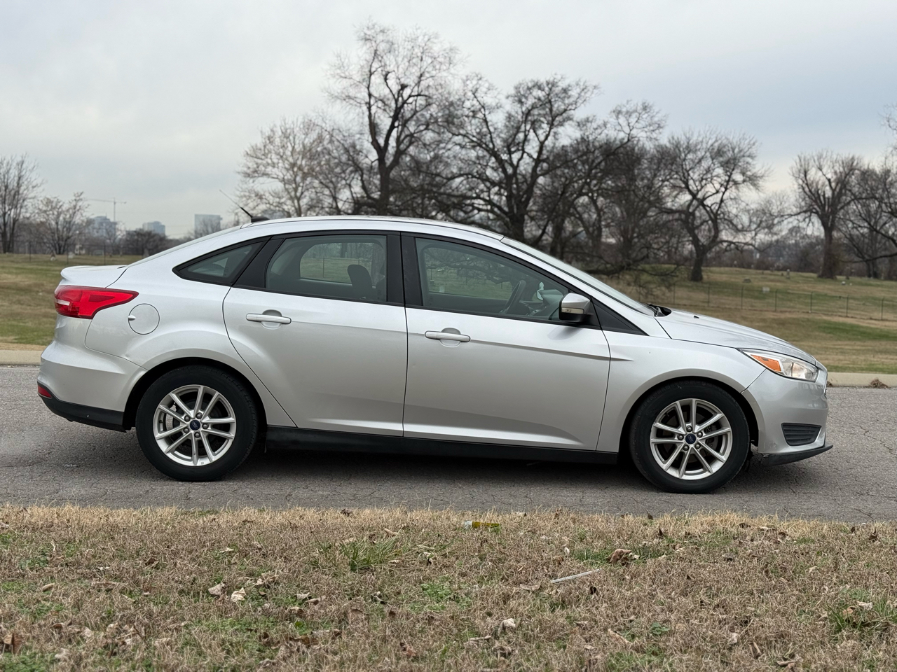 Ford Focus SE Sedan 2016