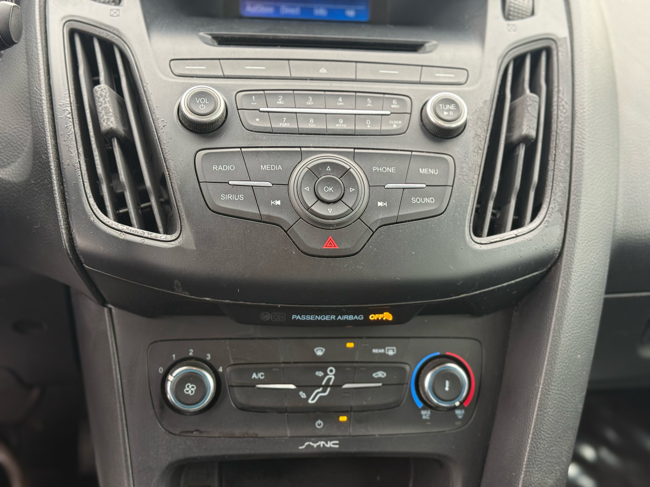 Ford Focus SE Sedan 2016