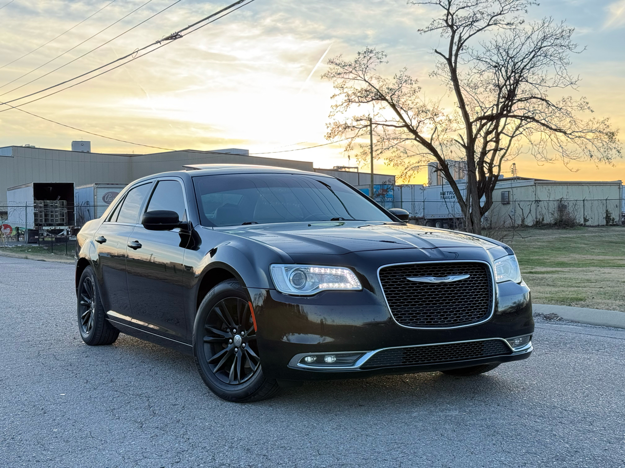 2016 Chrysler 300 C's photo