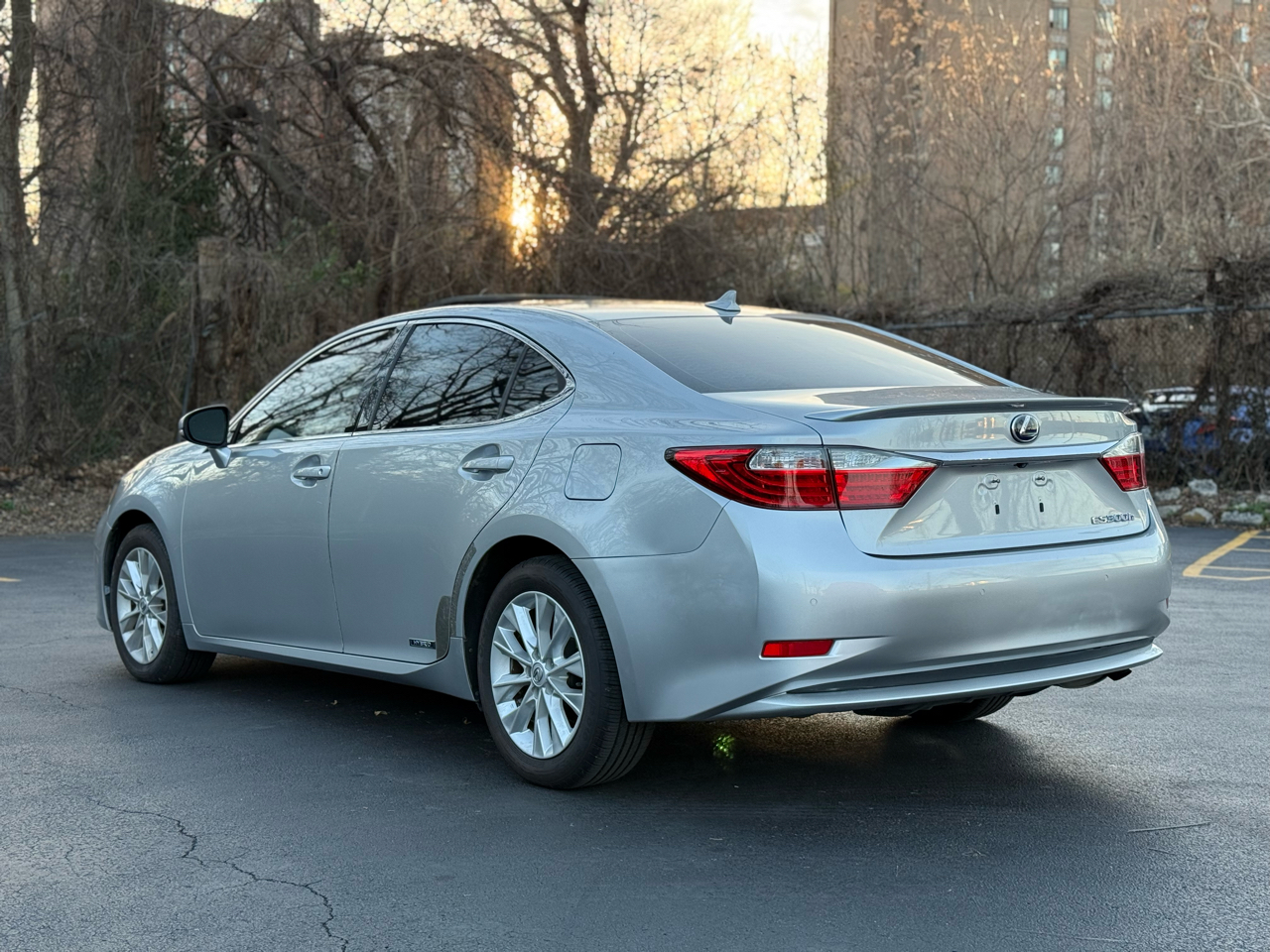 Lexus ES 300h Sedan 2014