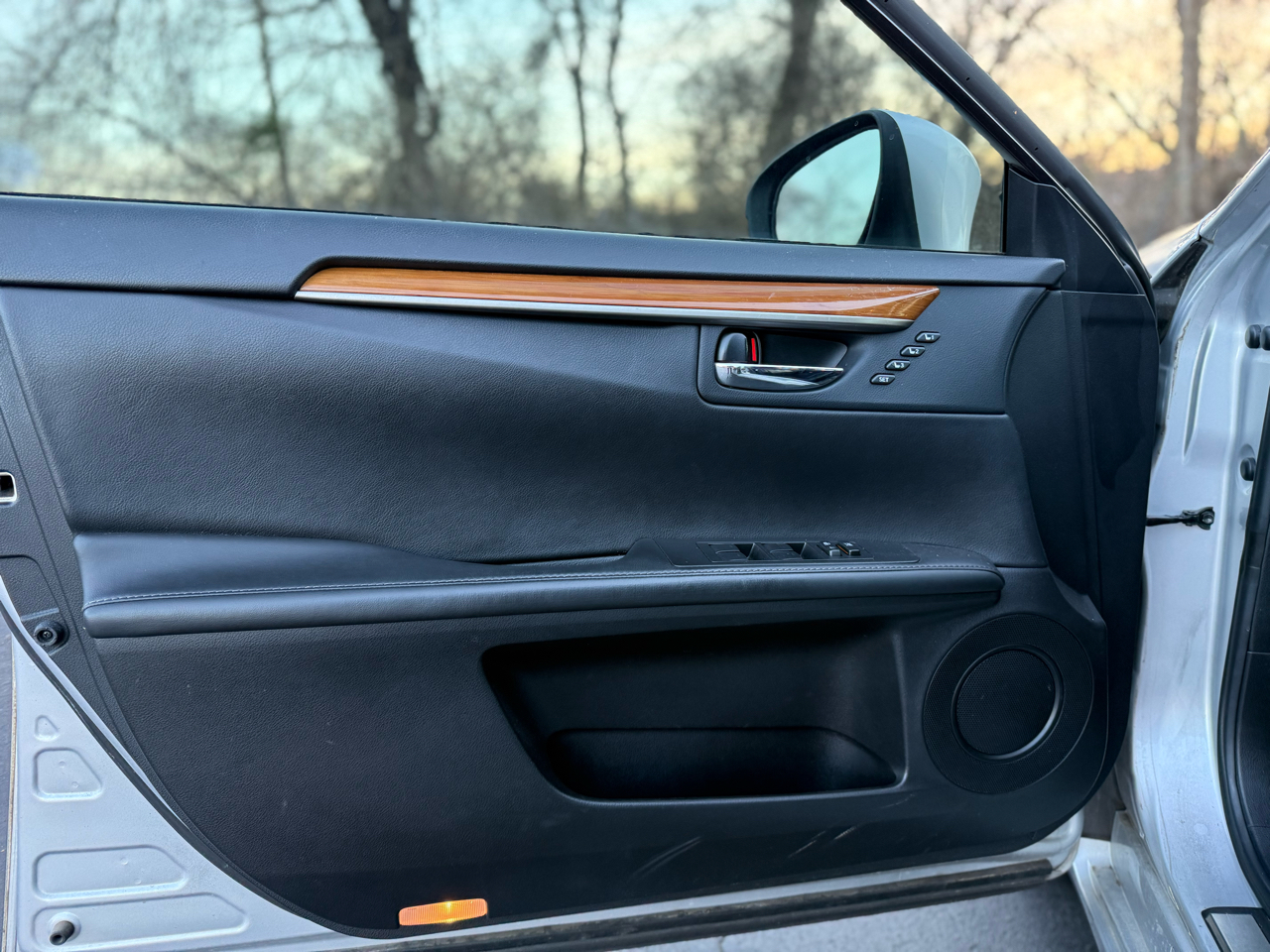 Lexus ES 300h Sedan 2014