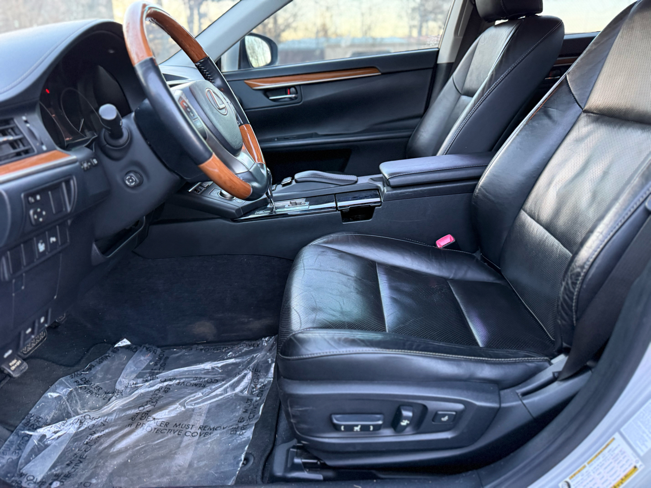 Lexus ES 300h Sedan 2014