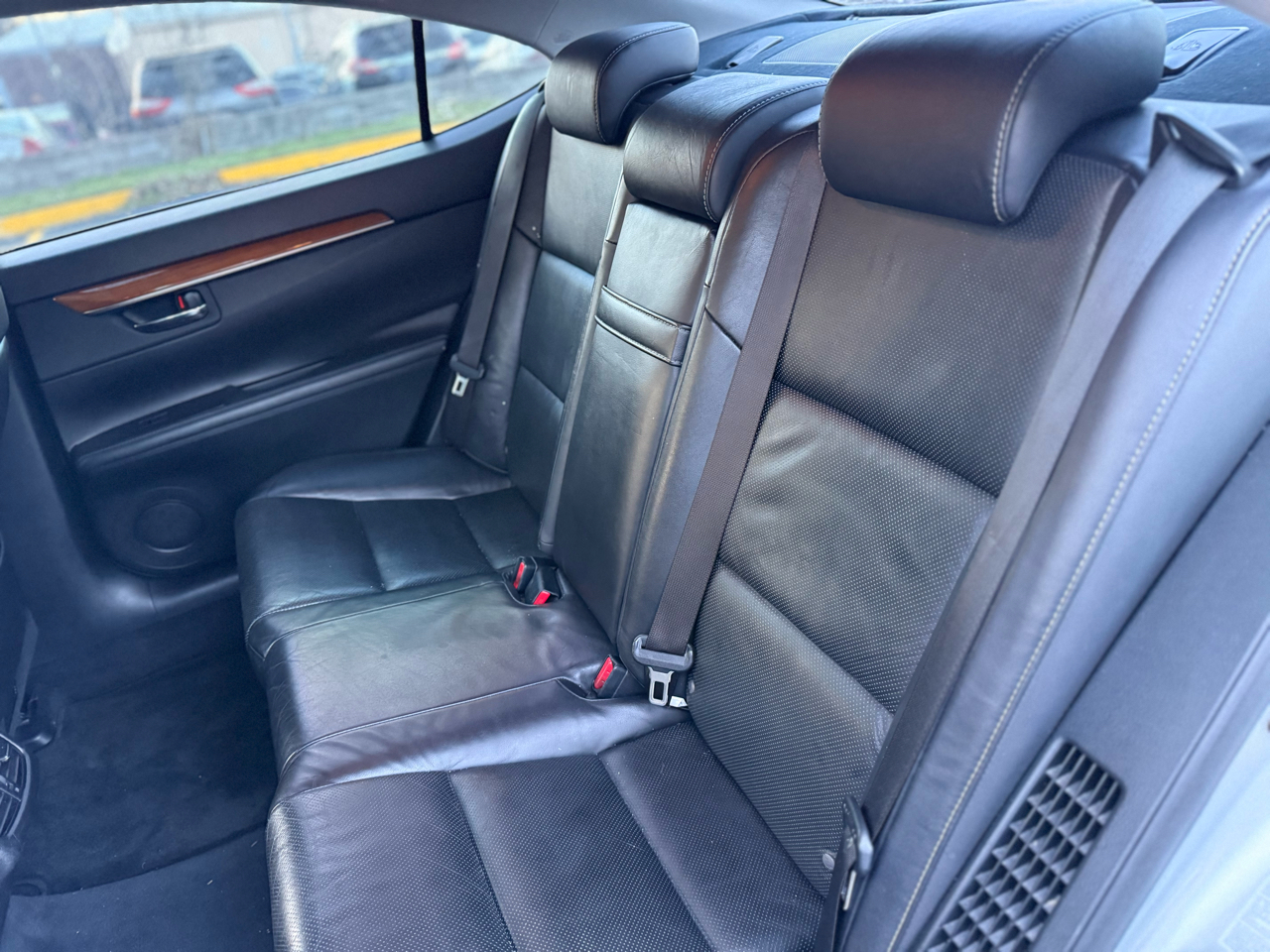 Lexus ES 300h Sedan 2014