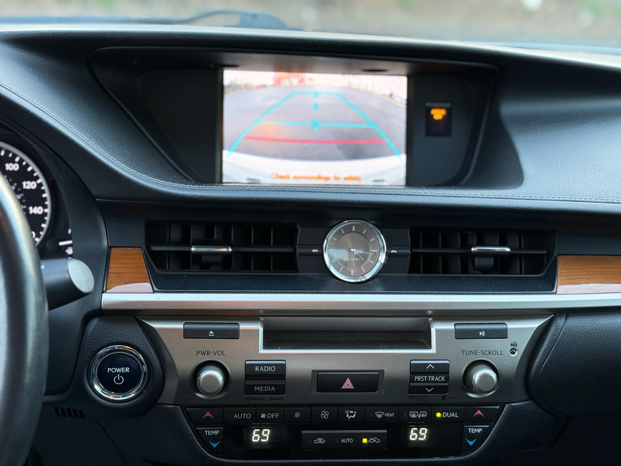 Lexus ES 300h Sedan 2014