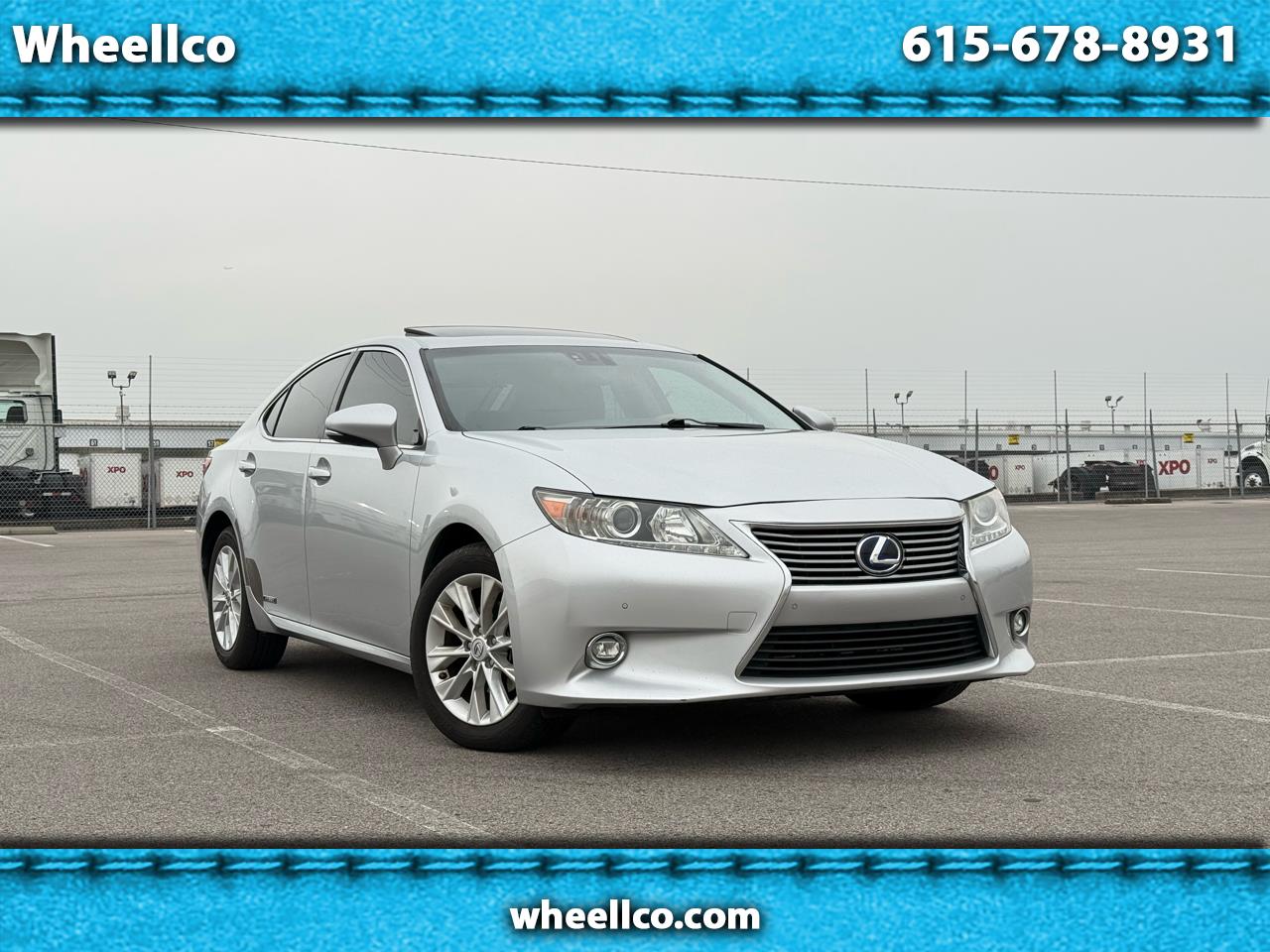 2014 Lexus ES 300h's photo
