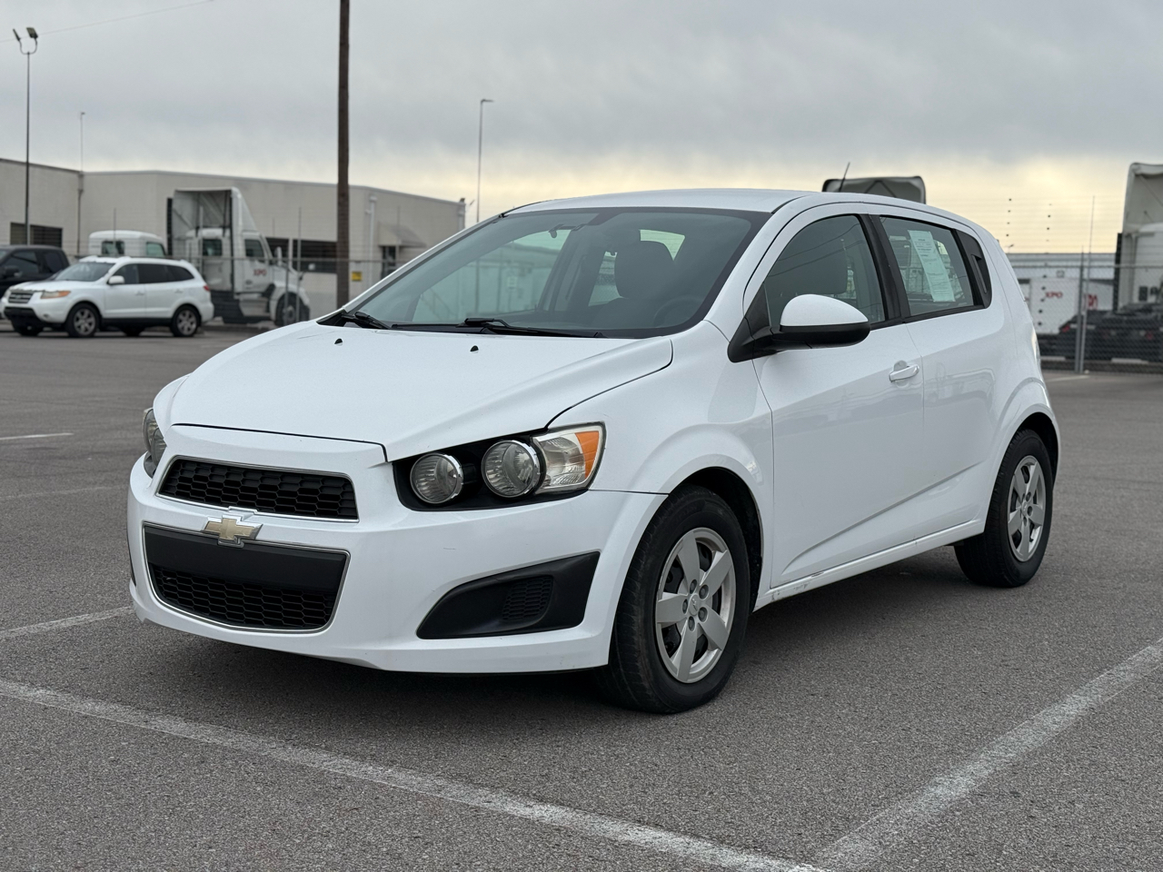 Chevrolet Sonic LS Auto 5-Door 2016