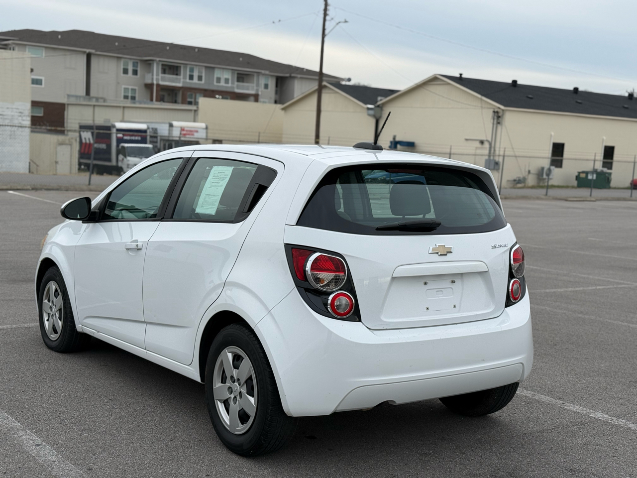 Chevrolet Sonic LS Auto 5-Door 2016