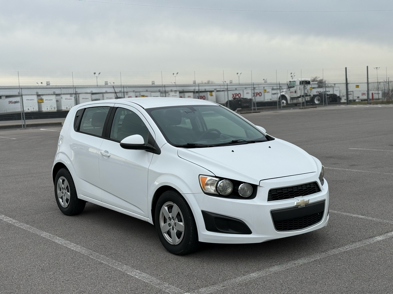 Chevrolet Sonic LS Auto 5-Door 2016