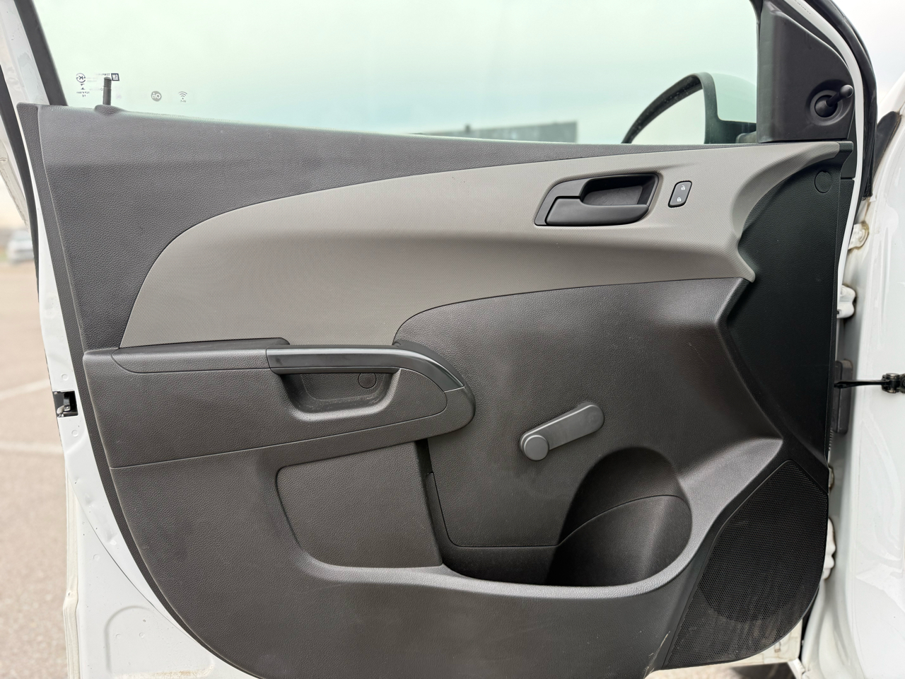 Chevrolet Sonic LS Auto 5-Door 2016