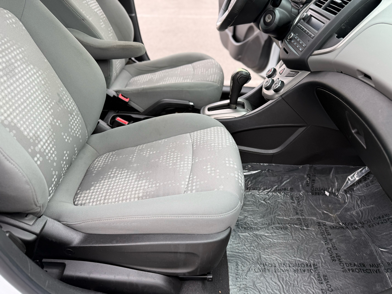 Chevrolet Sonic LS Auto 5-Door 2016