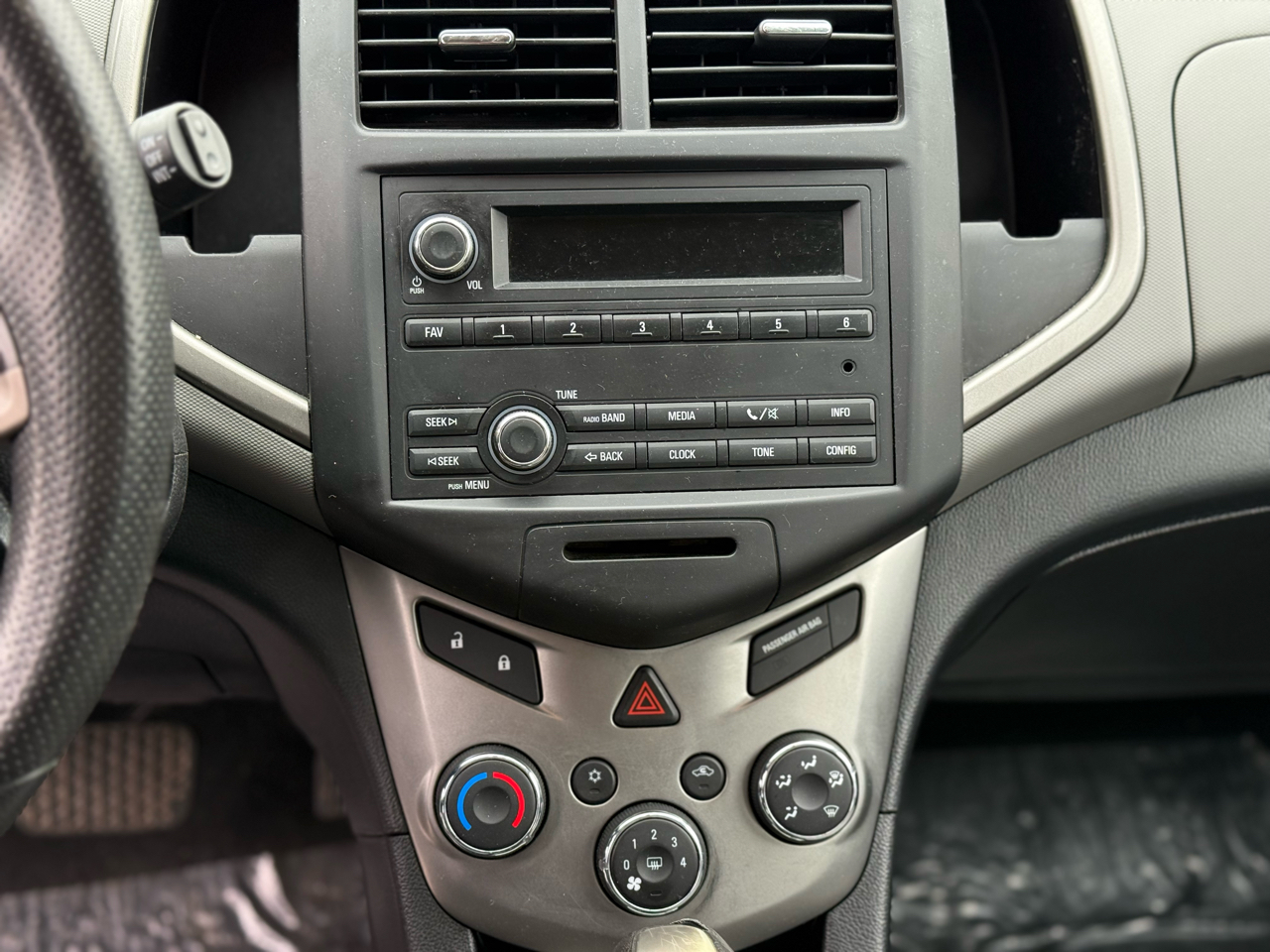 Chevrolet Sonic LS Auto 5-Door 2016