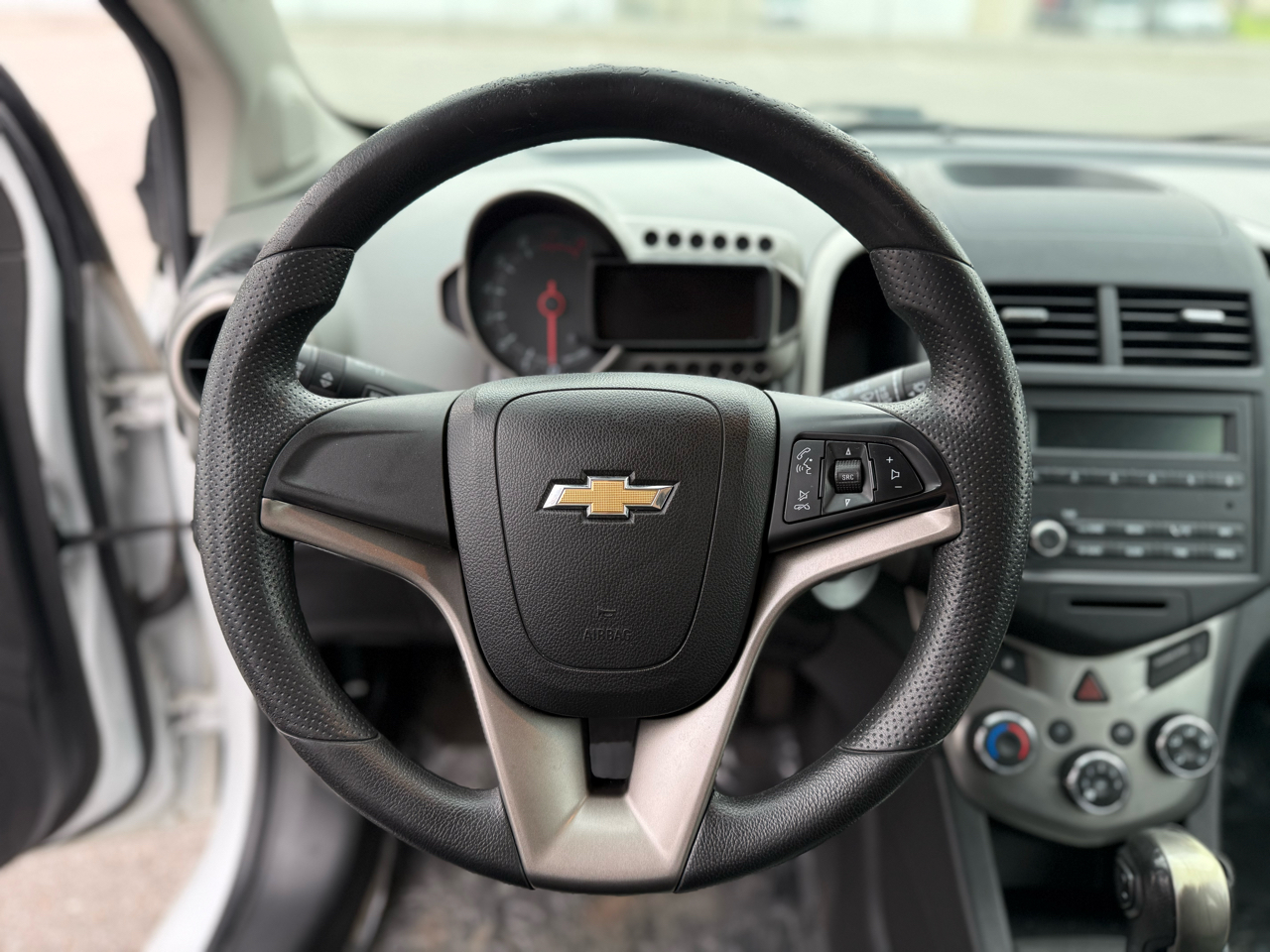 Chevrolet Sonic LS Auto 5-Door 2016